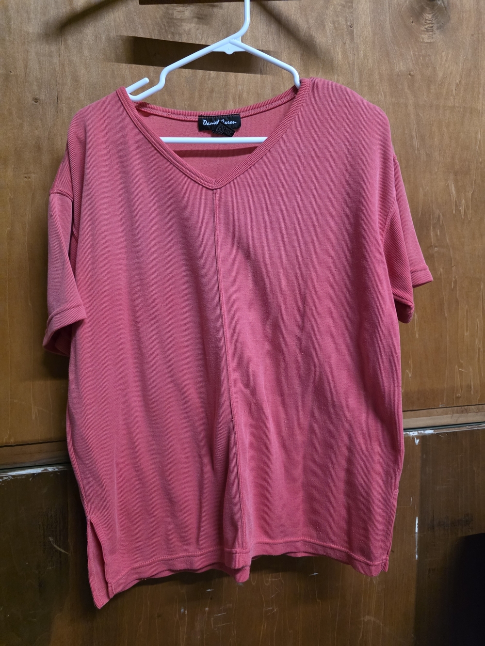 ​Vintage Daniel Caron Ribbed V-Neck Top Faded Red Size S Retro